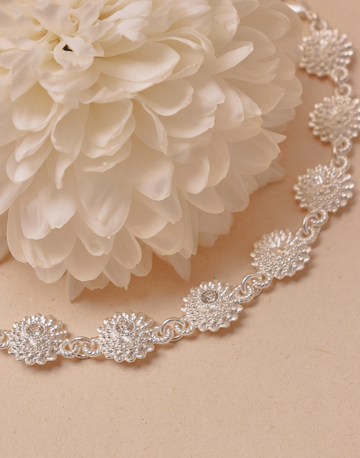 Choker + Aretes Crisantemo