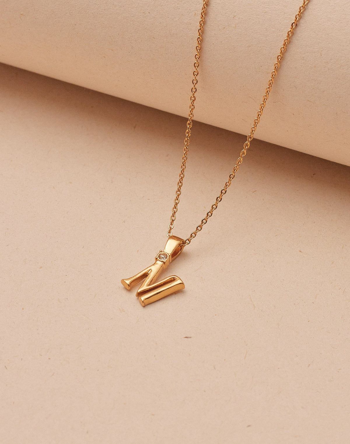 Collar de Letras Serif